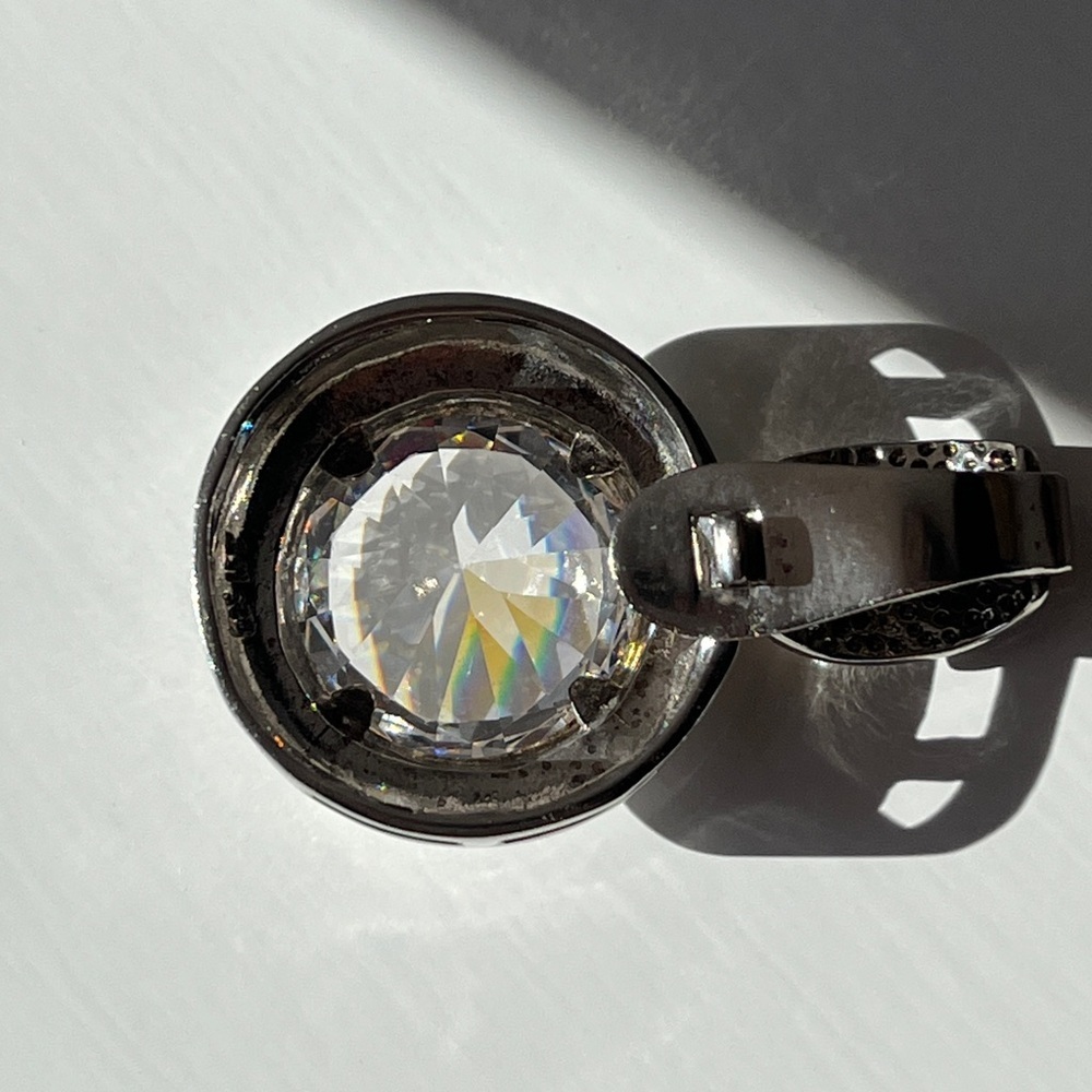 Vintage CZ Pendant in Sterling Silver - Picture 3 of 10